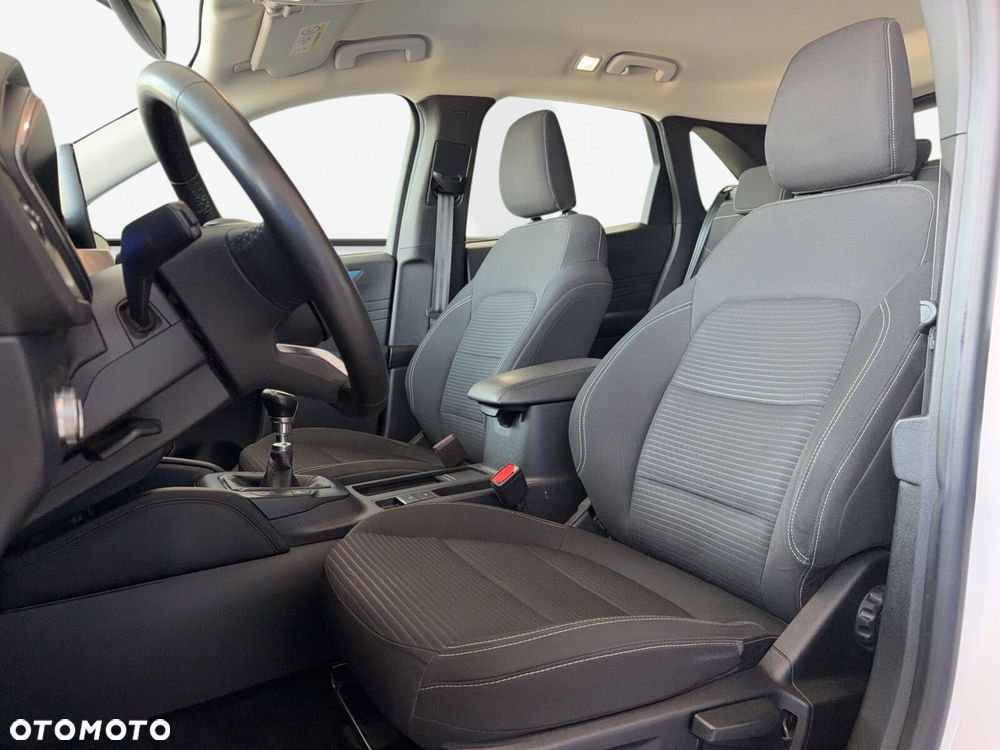 Ford Kuga - 11