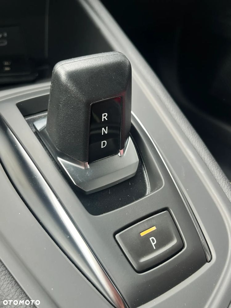 Renault Captur Mild Hybrid 140 EDC TECHNO - 10