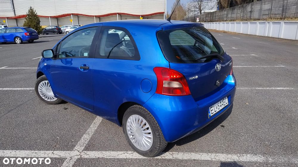 Toyota Yaris 1.3 Luna A/C - 4