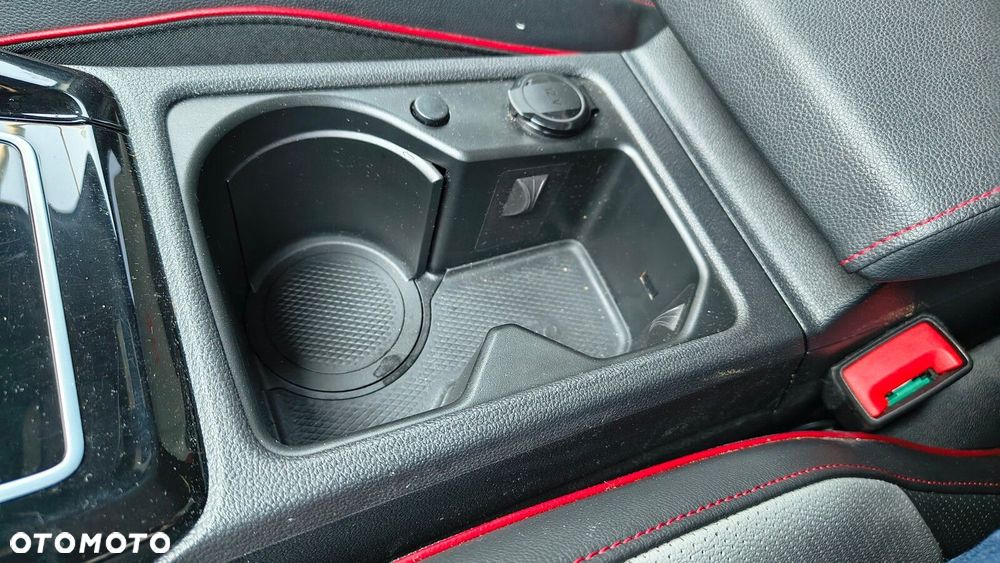 Volkswagen Golf - 37