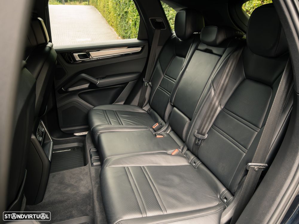 Porsche Cayenne E-Hybrid Tiptronic S - 26