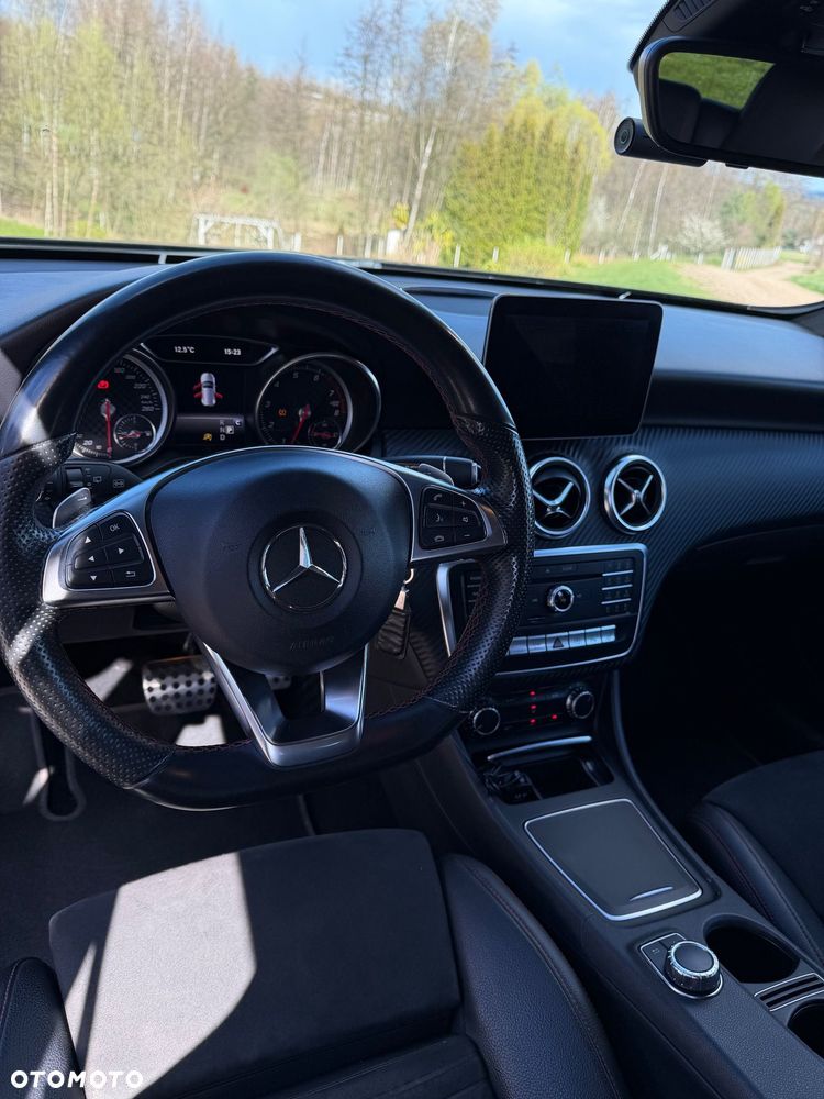 Mercedes-Benz Klasa A 180 7G-DCT AMG Line - 16