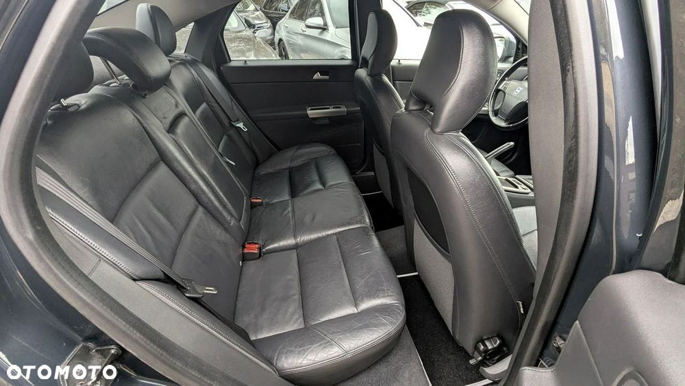 Volvo S40 1.6D DPF DRIVe - 17