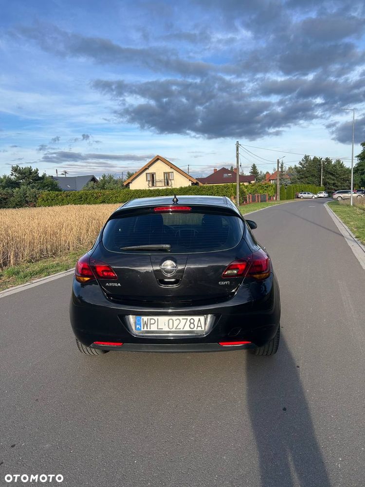 Opel Astra 1.7 CDTI Cosmo - 6