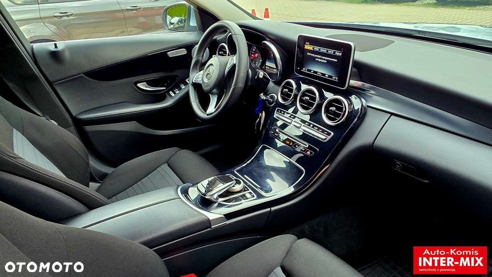 Mercedes-Benz Klasa C - 31