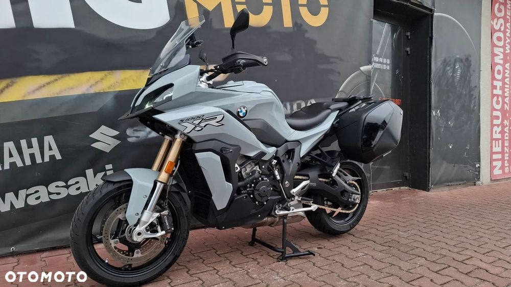 BMW S - 4