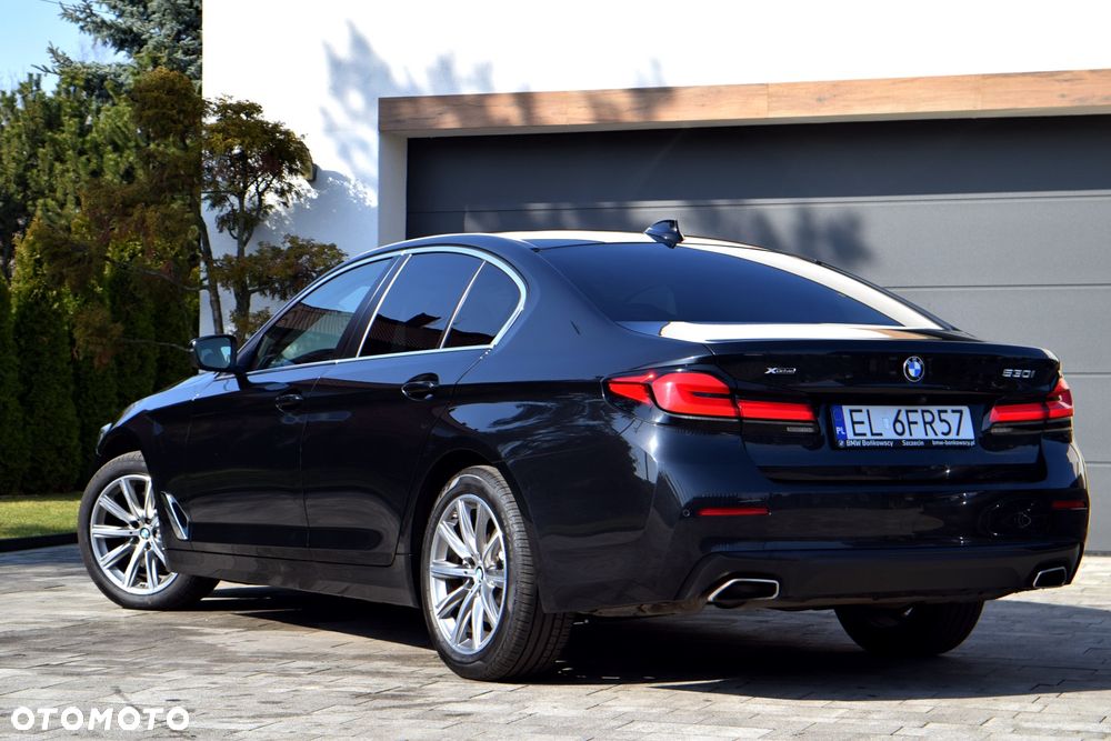 BMW Seria 5 530i xDrive Luxury Line sport - 6