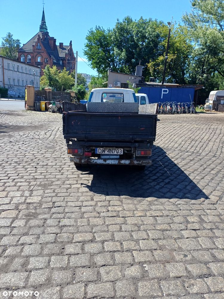 Mazda E 2200 - 10