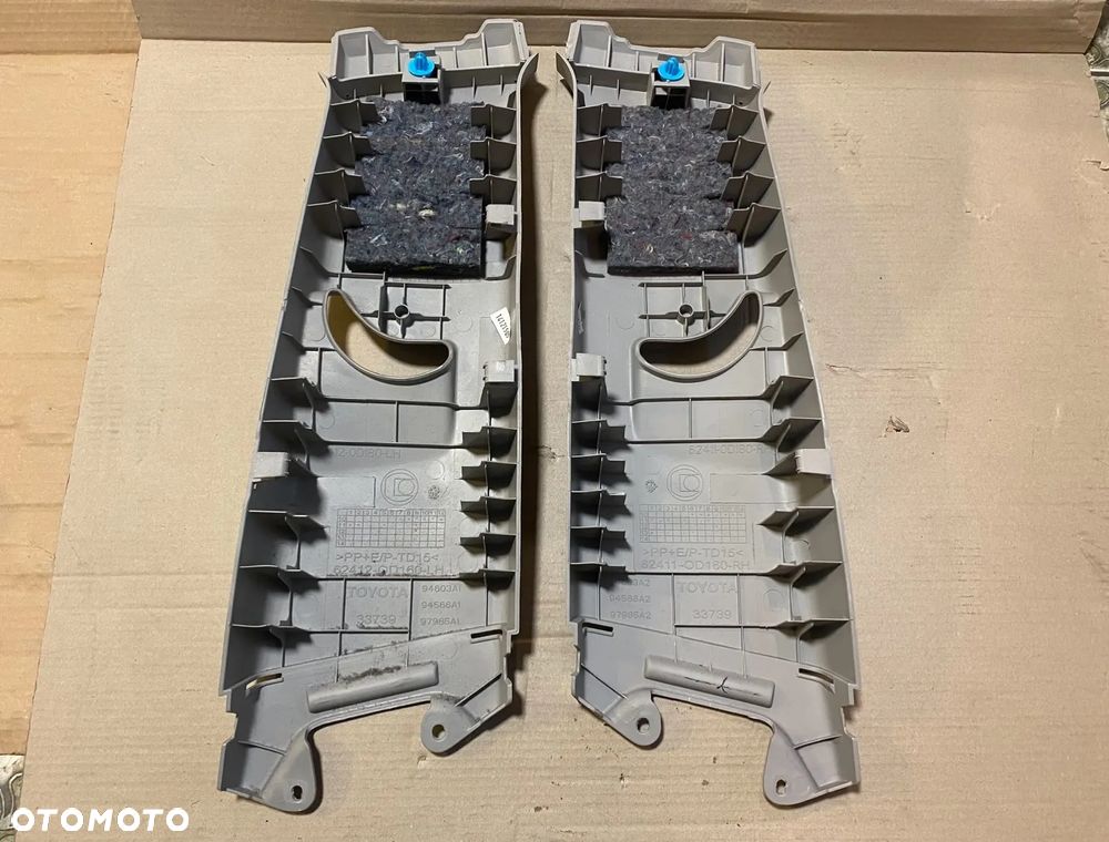 Osłona słupka środkowego prawa lewa 62411-0D160 Toyota Yaris III 2019r. OE - 2