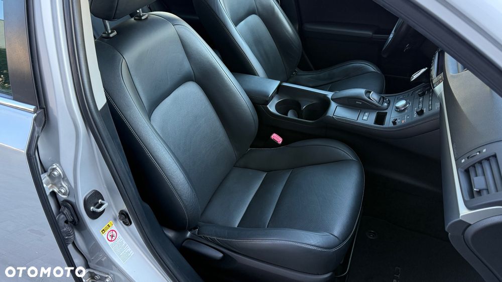 Lexus CT 200h Prestige - 21