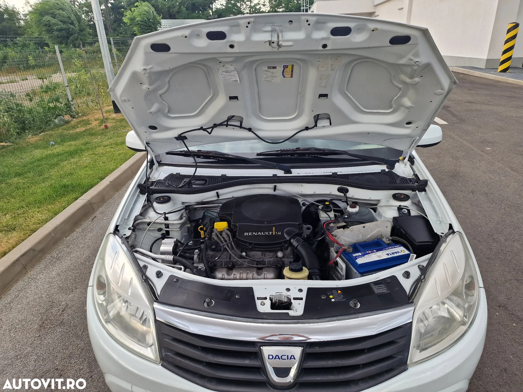 Dacia Sandero 1.4 MPI Laureate - 16