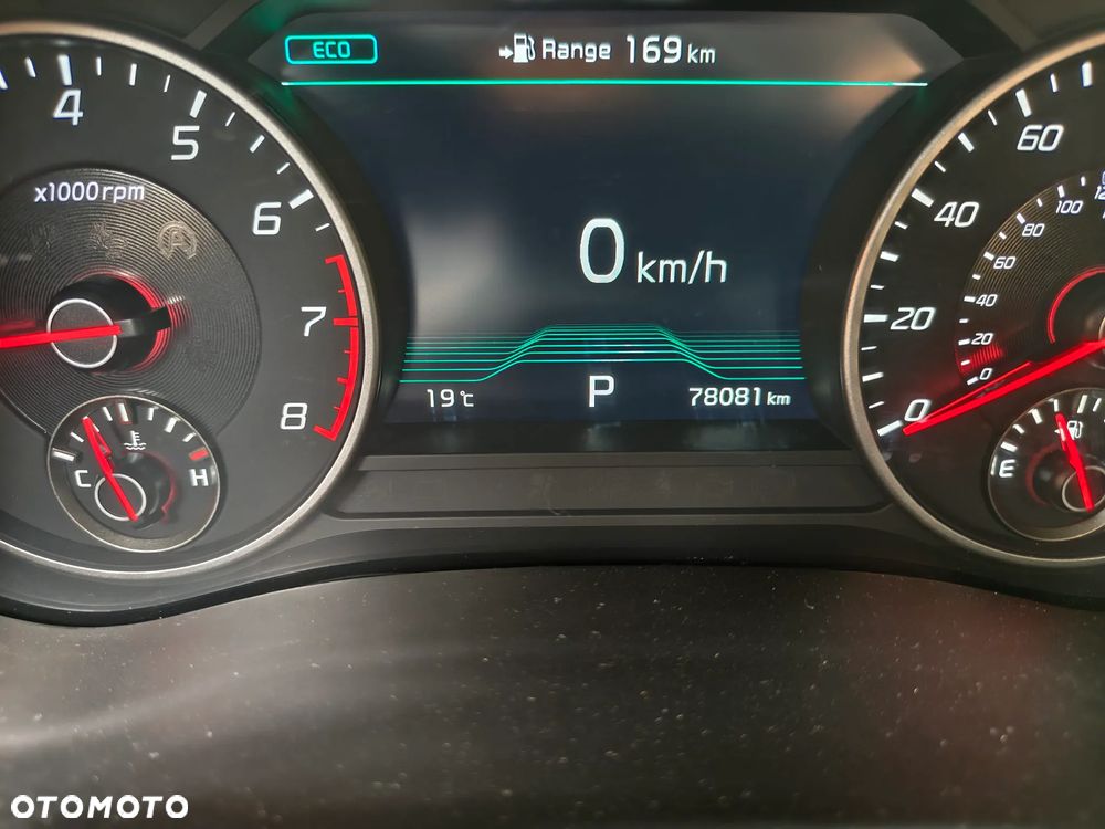Kia Stinger - 12