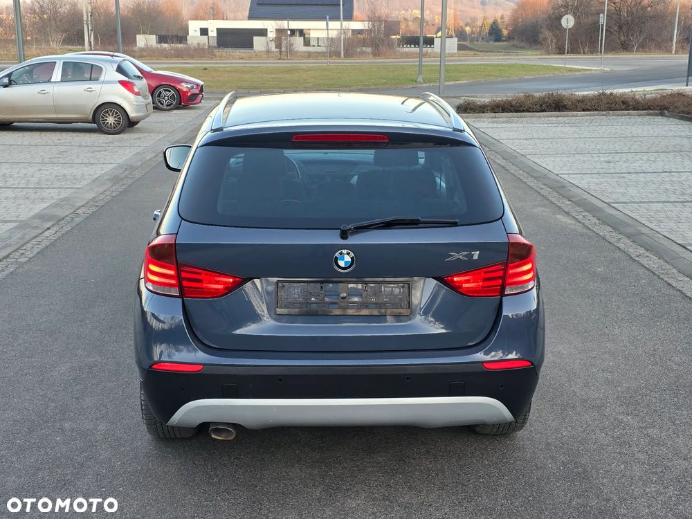 BMW X1 xDrive18d xLine - 32