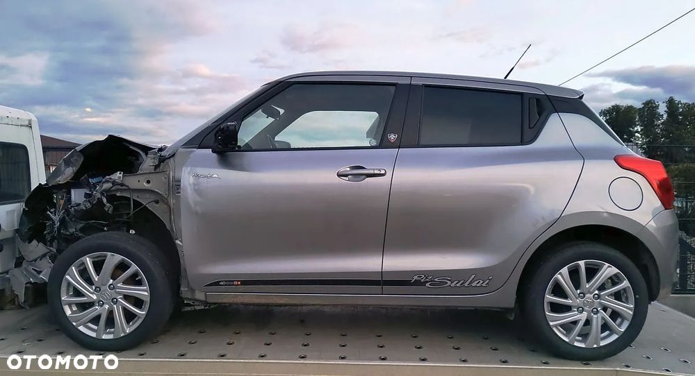 Suzuki Swift 1.2 Dualjet SHVS Premium Plus - 4