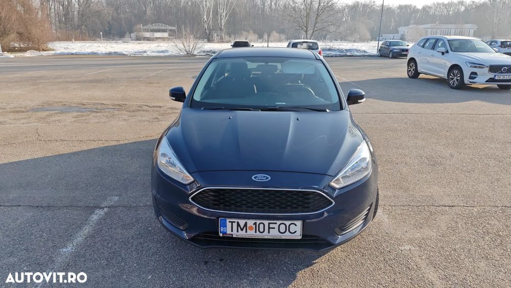 Ford Focus - 8