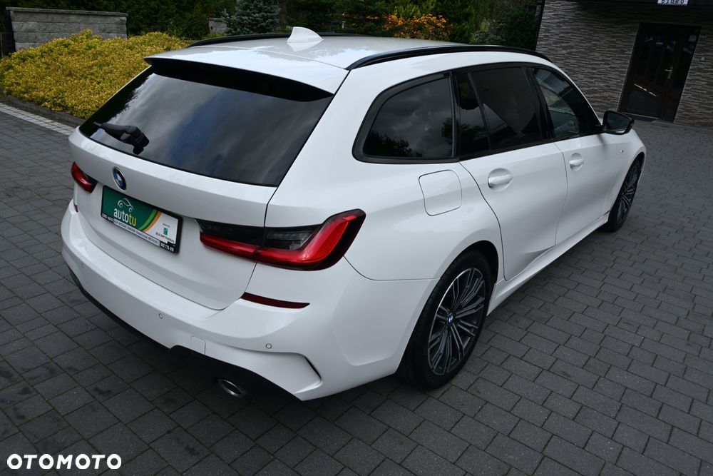 BMW Seria 3 320d xDrive Edition M Sport Shadow - 8
