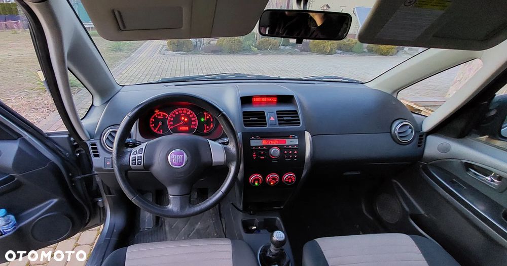 Fiat Sedici - 24
