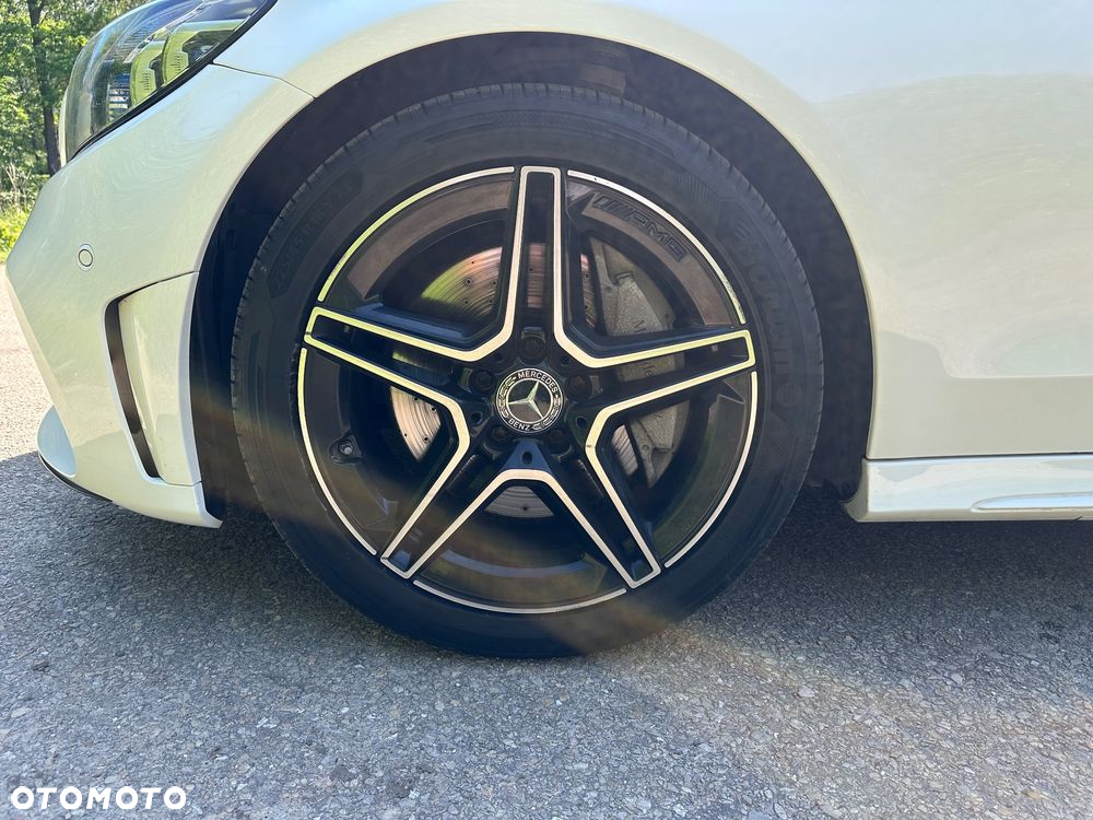 Mercedes-Benz Klasa C 300 9G-TRONIC - 15