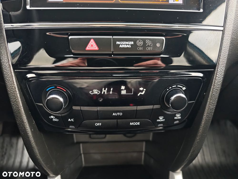 Suzuki Vitara 1.6 Premium 2WD - 25