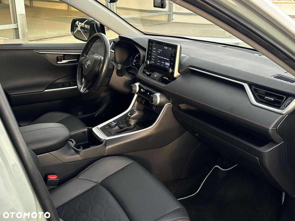 Toyota RAV4 - 13