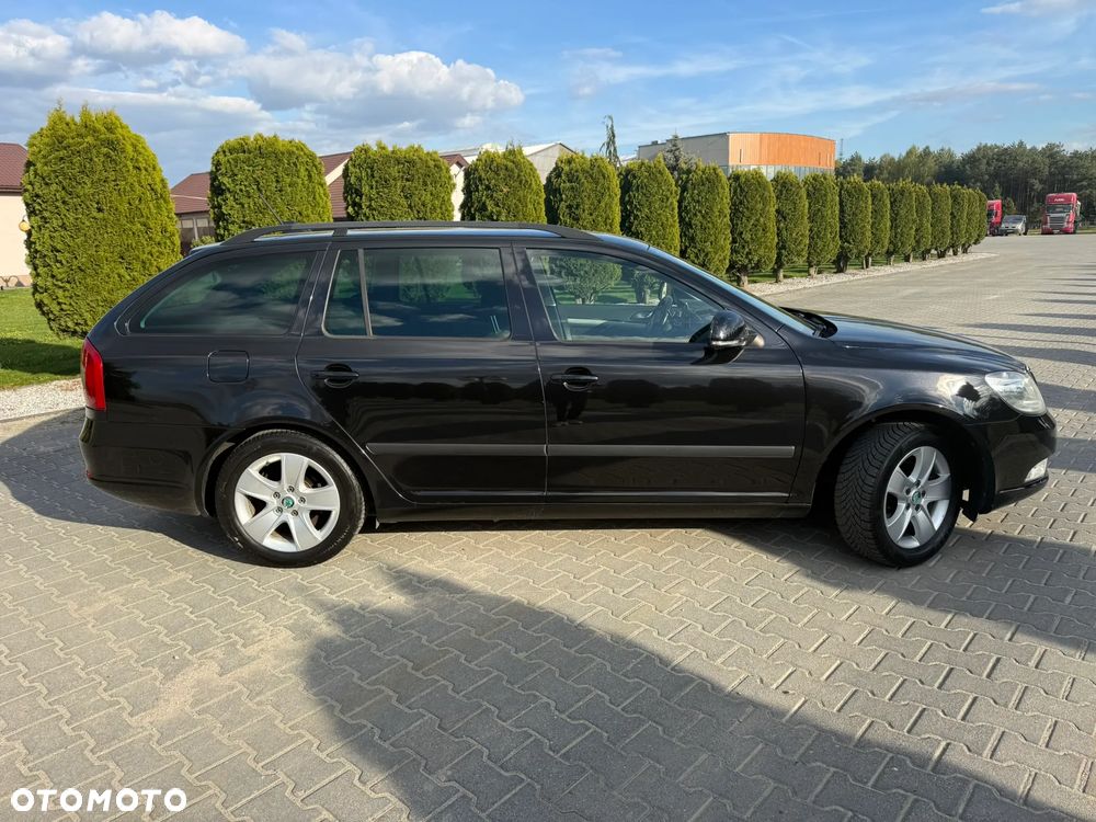 Skoda Octavia 1.6 TDI DPF Ambition - 4