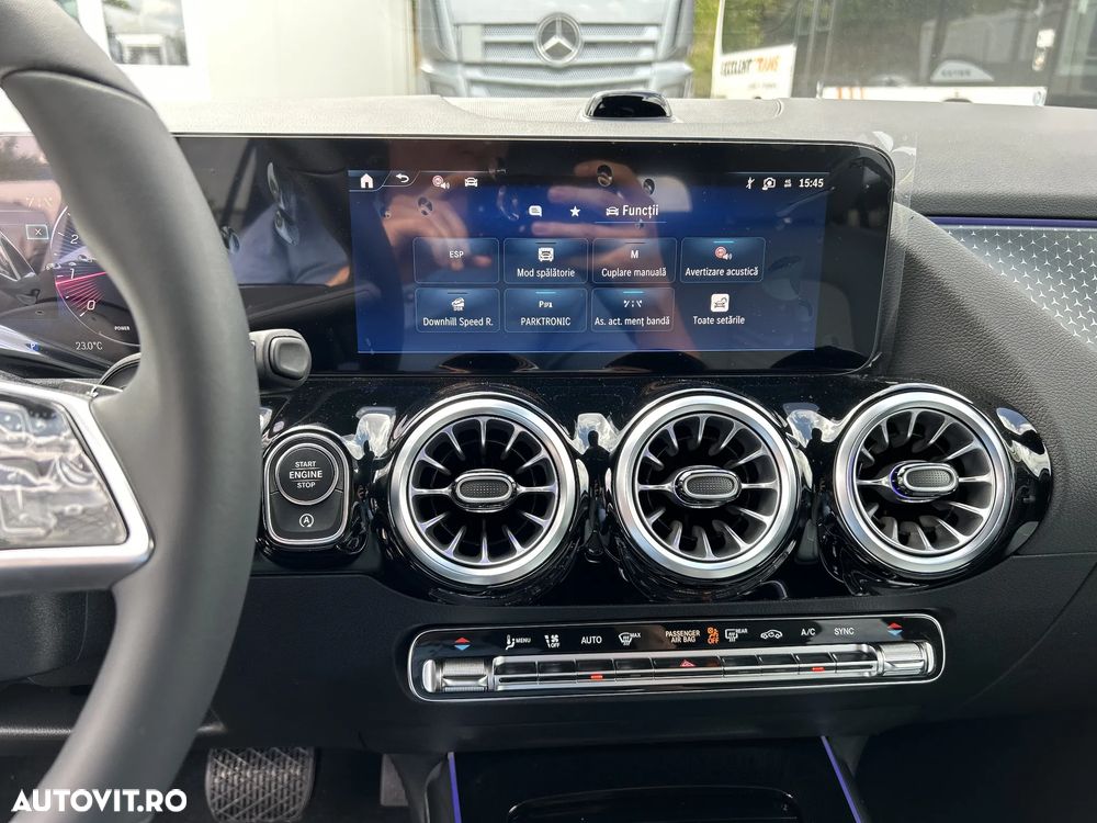 Mercedes-Benz GLA 220 4MATIC MHEV - 20