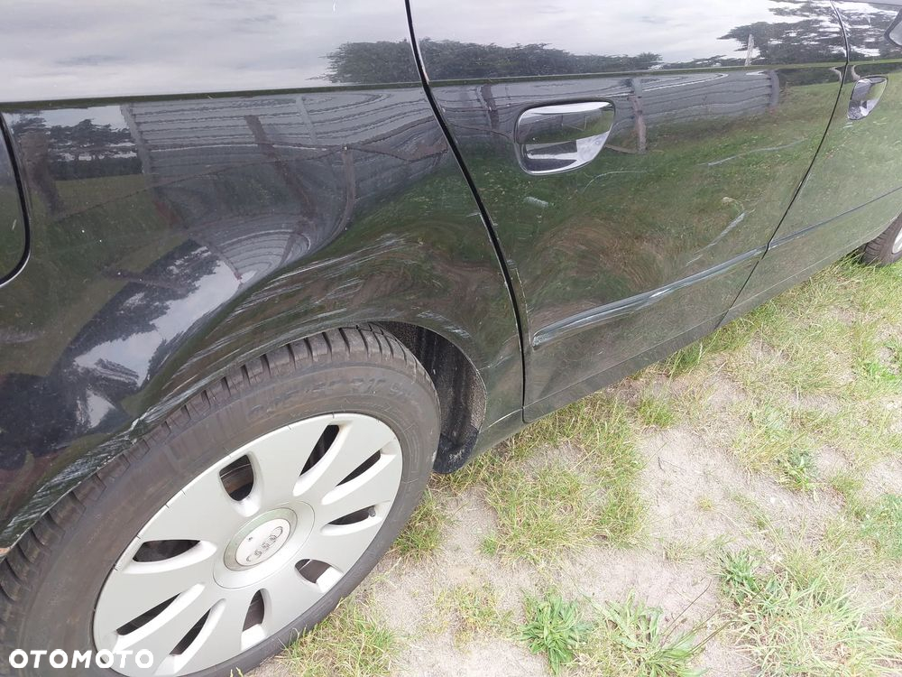 Audi A4 2.0 - 5