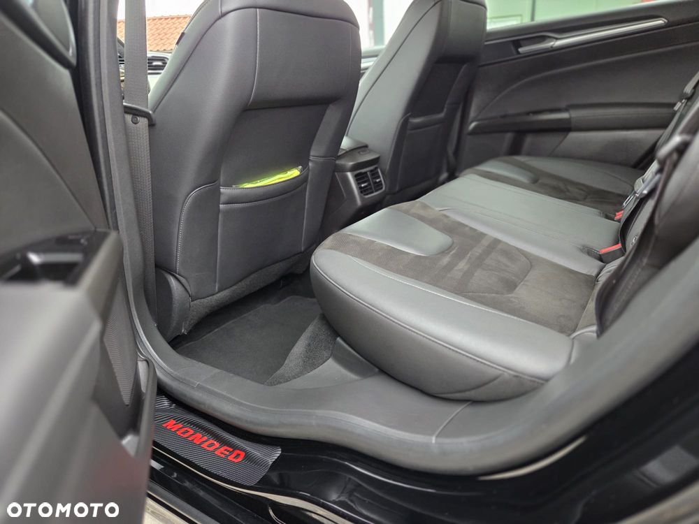 Ford Mondeo 2.0 TDCi Titanium PowerShift - 17