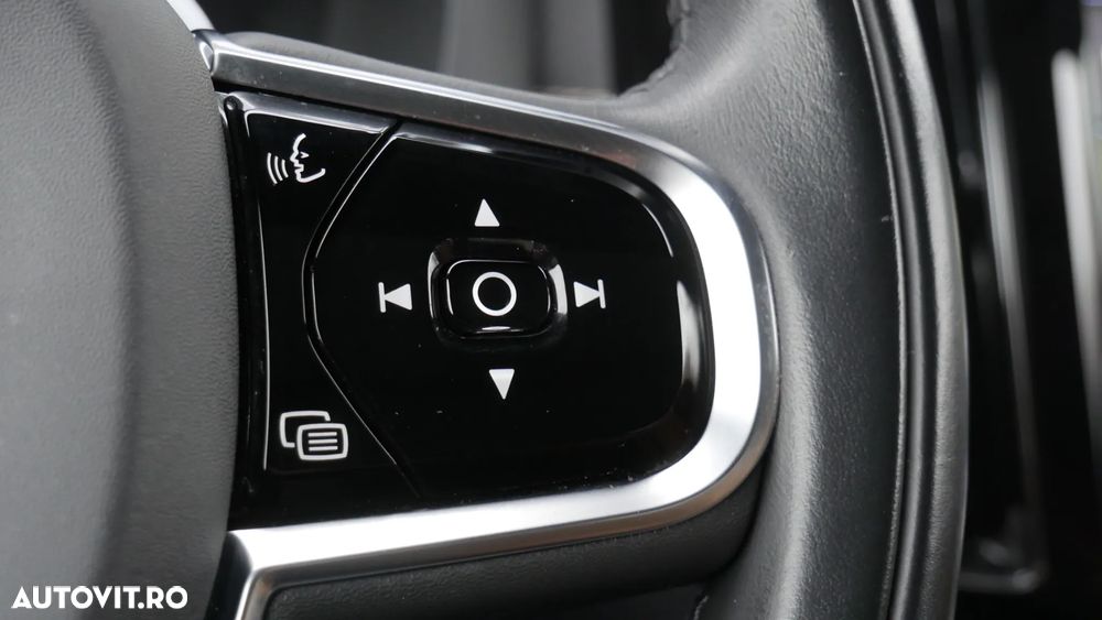 Volvo XC 60 B4 D AWD Geartronic Inscription - 32