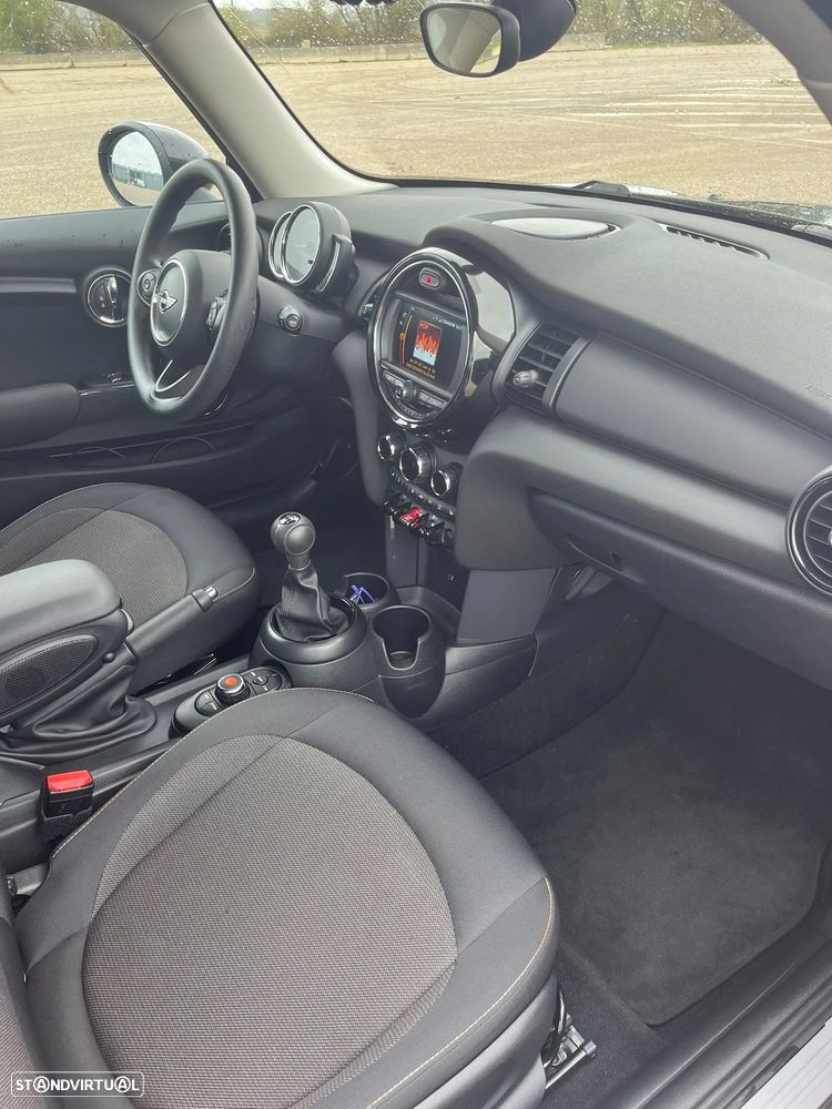 MINI 3 Portas One D Blackyard - 10