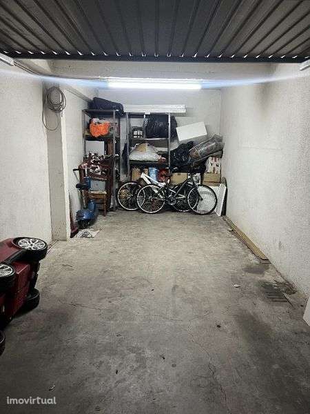 Alugo Garagem 19m² - Grande imagem: 4/6