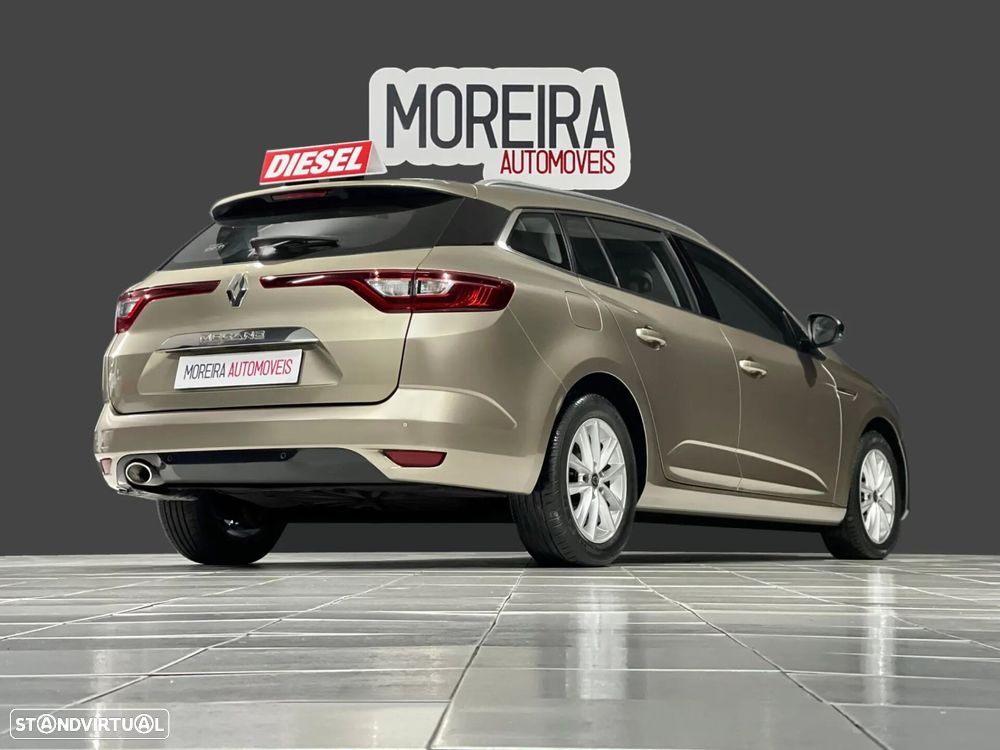 Renault Mégane Sport Tourer - 3