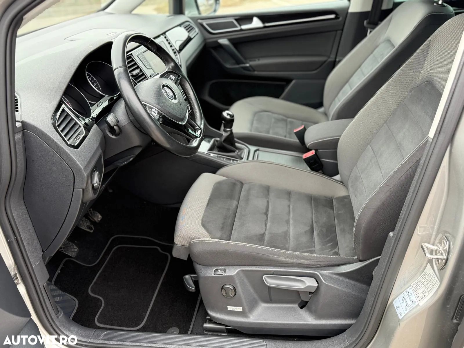 Volkswagen Golf Sportsvan 1.6 TDI (BlueMotion Technology) Comfortline - 16