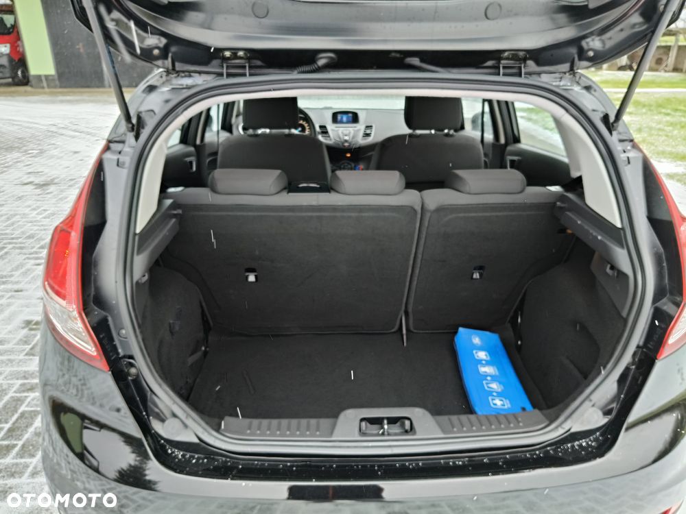 Ford Fiesta 1.5 TDCi ST&St Titanium - 11