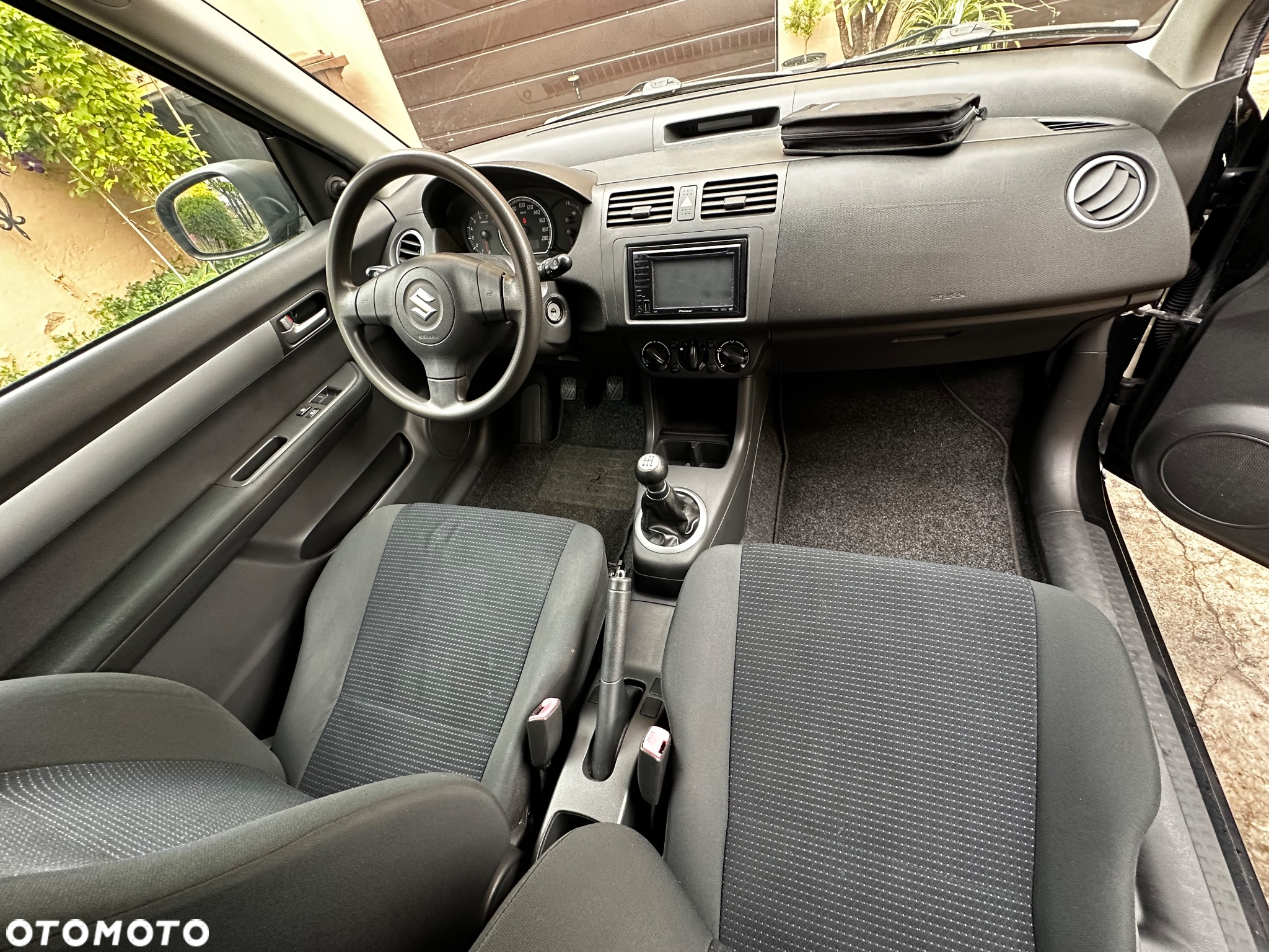 Suzuki Swift 1.3 Club - 26