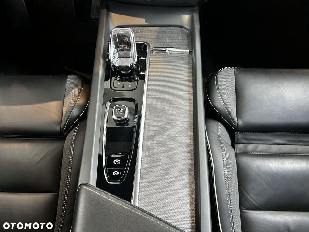 Volvo V60 Cross Country - 11