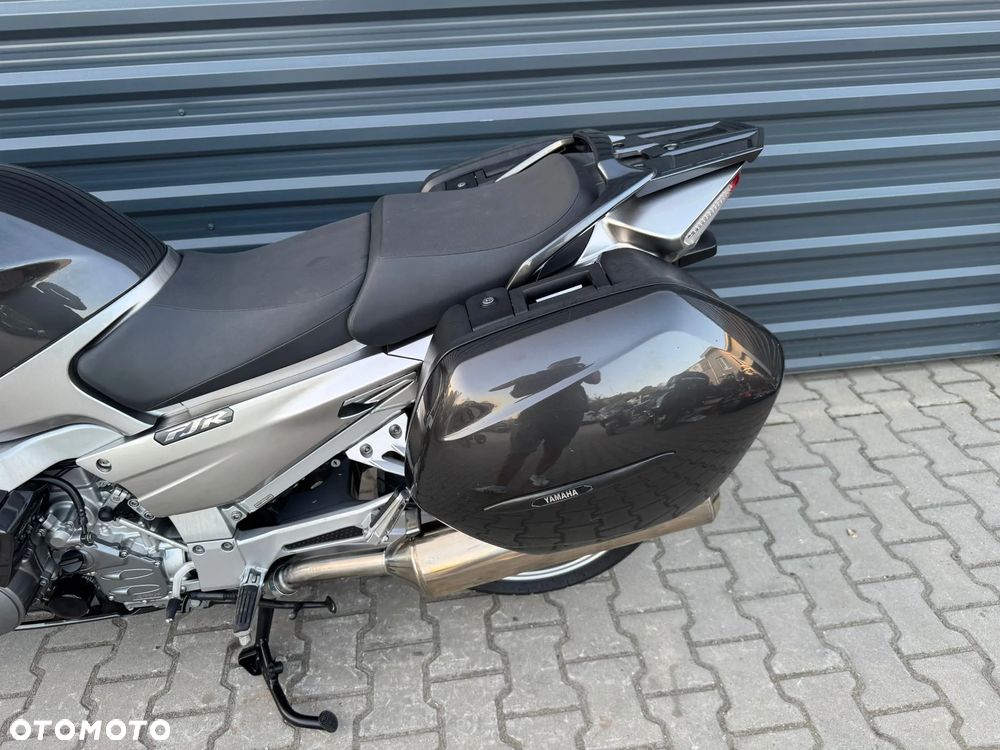 Yamaha FJR - 11