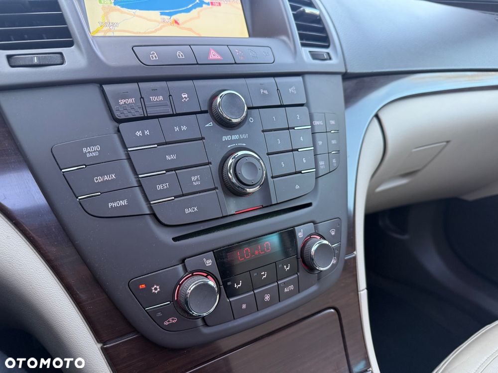 Opel Insignia 2.0 T Cosmo - 28