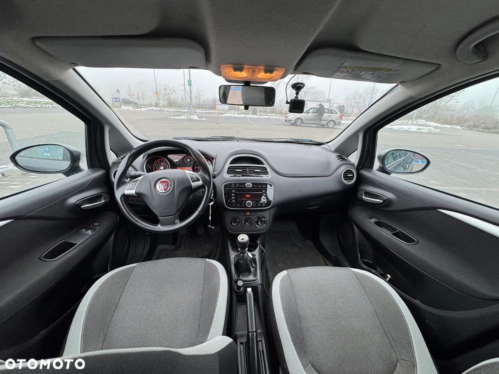 Fiat Punto 2012 - 11