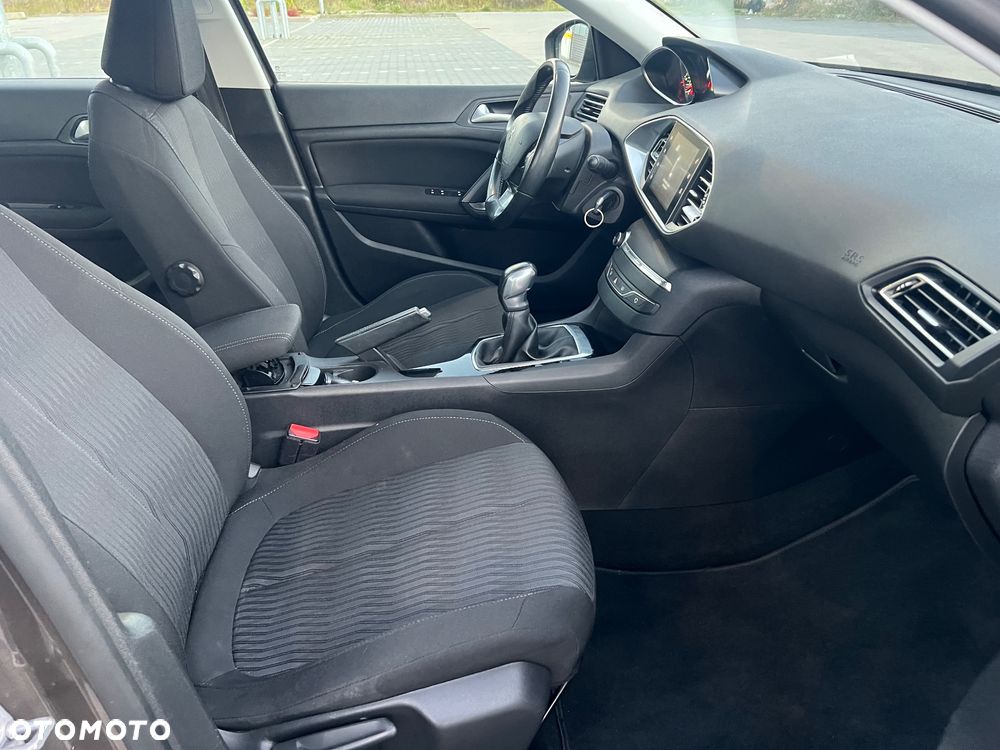 Peugeot 308 1.6 HDi Active - 23