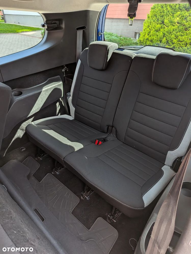 Dacia Lodgy 1.5 Blue dCi Stepway S&S - 8