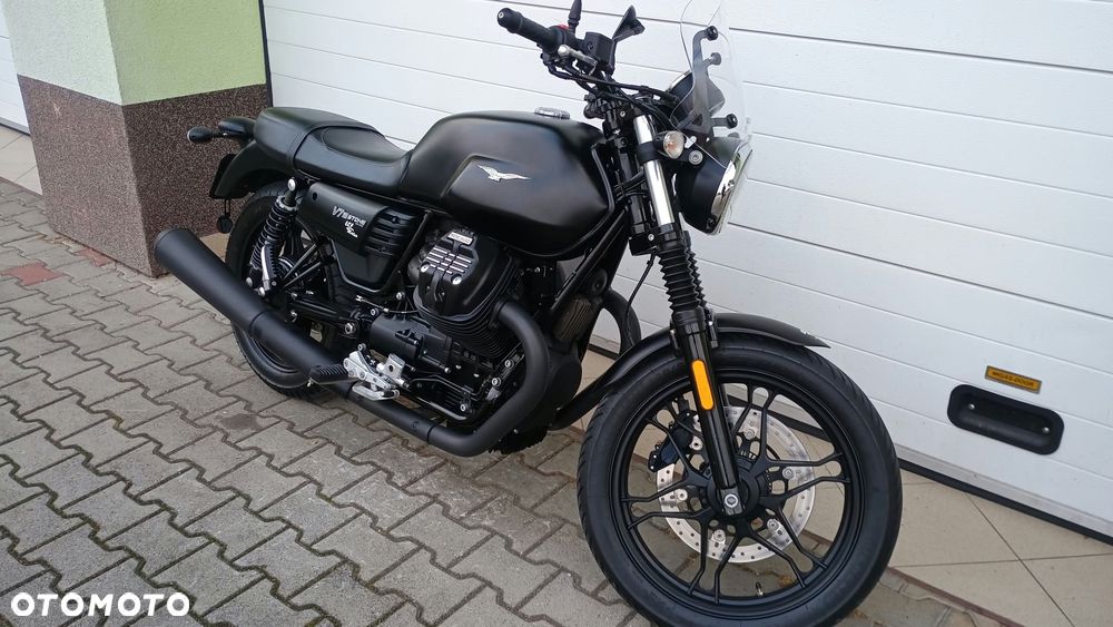Moto Guzzi V7 - 17