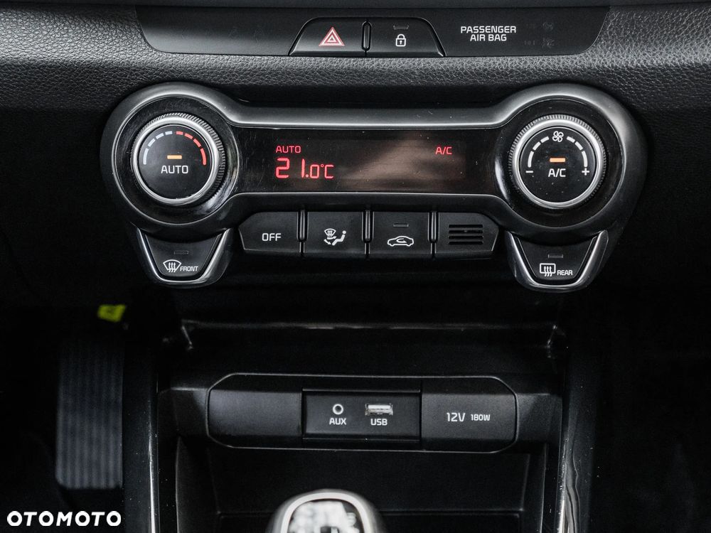 Kia Stonic 1.4 L - 25