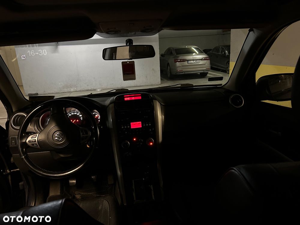 Suzuki Grand Vitara 1.9 DDiS De Luxe EU5 - 10