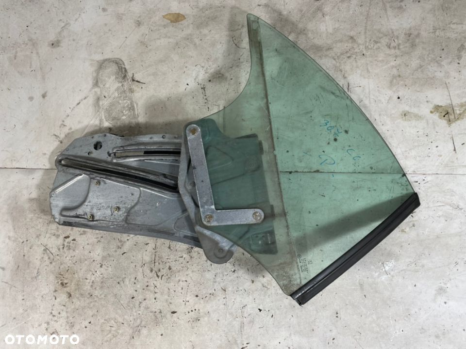 PEUGEOT 307 CC SZYBA PRAWA LEWA TYLNA TYŁ 43R00050 - 1