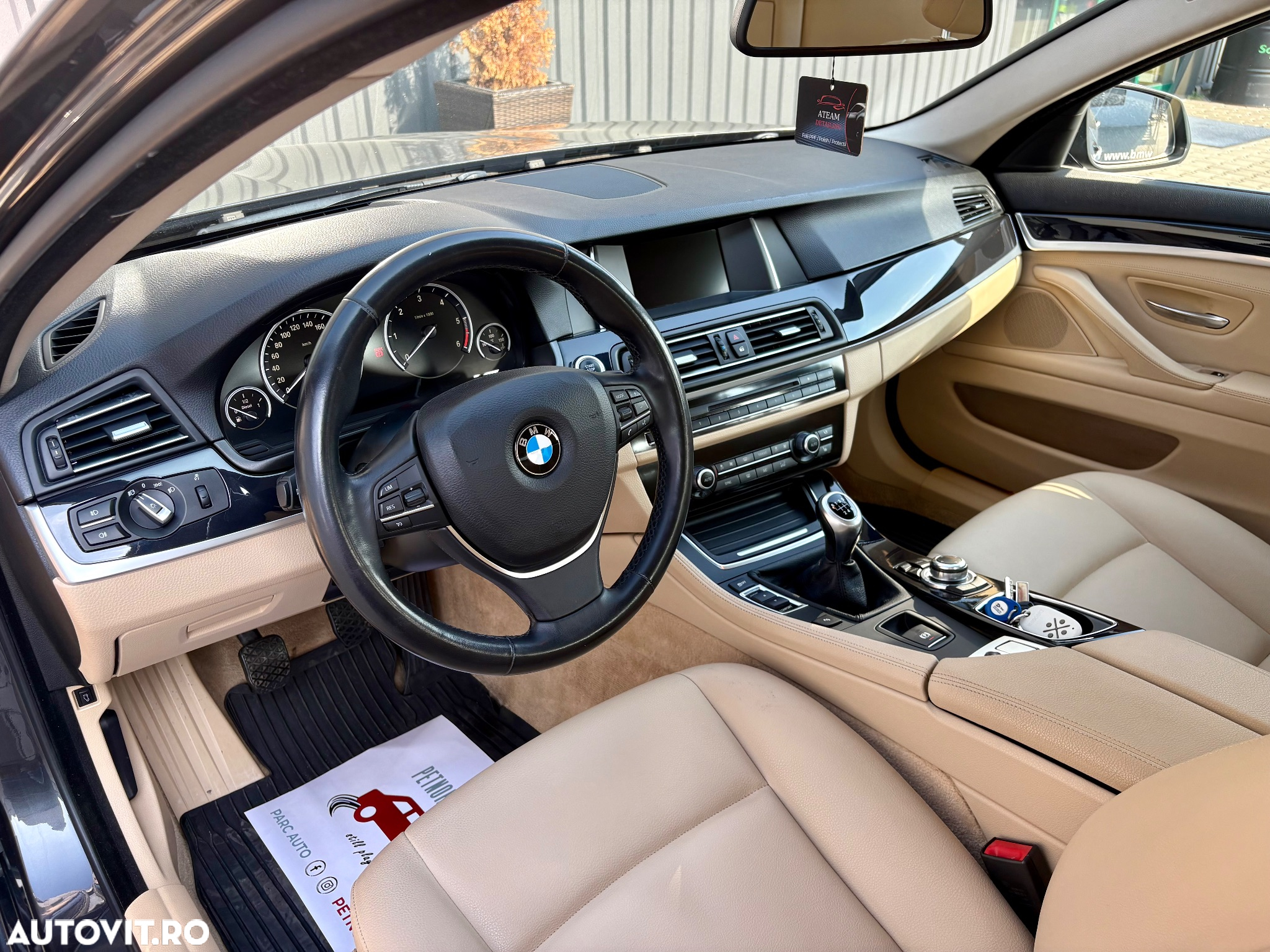BMW Seria 5 518d - 31