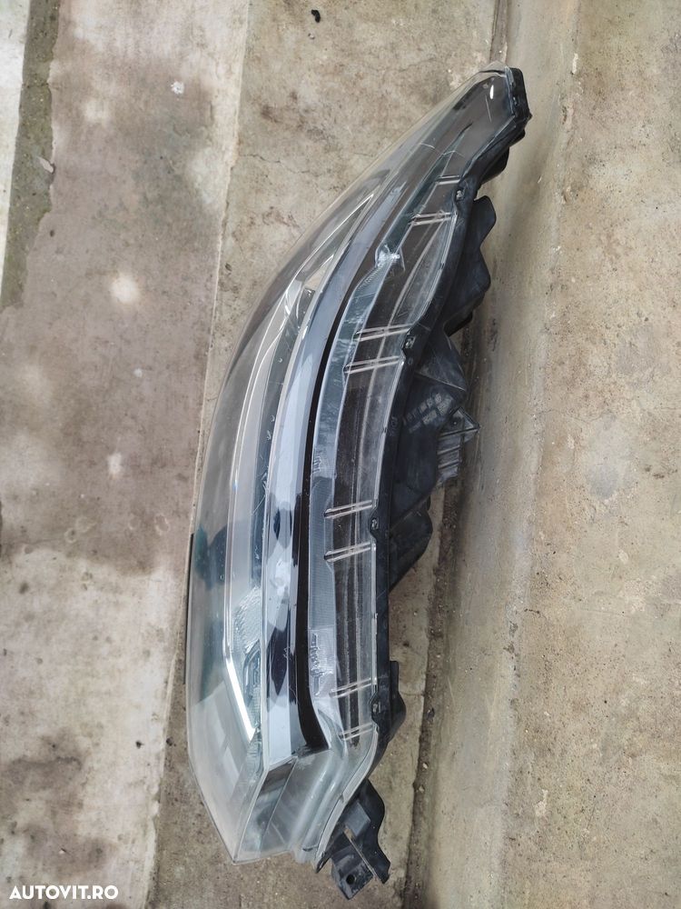 Sticle far Nissan Qashqai 2 facelift - 4