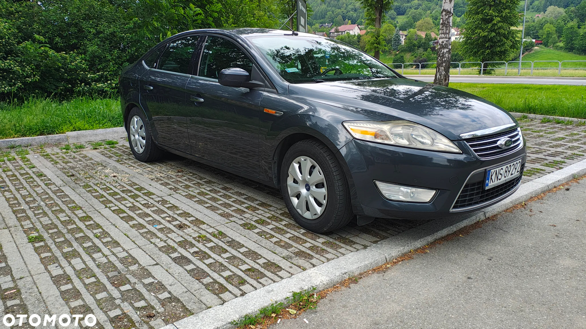 Ford Mondeo 2.0 Ghia - 8