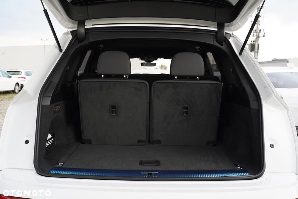 Audi Q7 50 TDI mHEV Quattro S Line Tiptr - 8