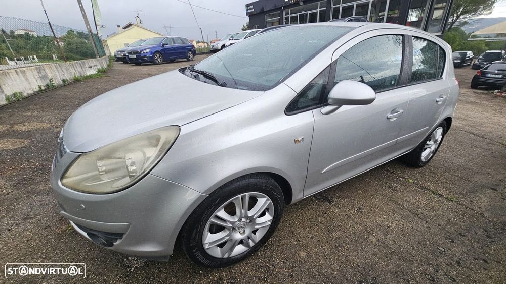 Opel Corsa 1.3 CDTI Cosmo - 1
